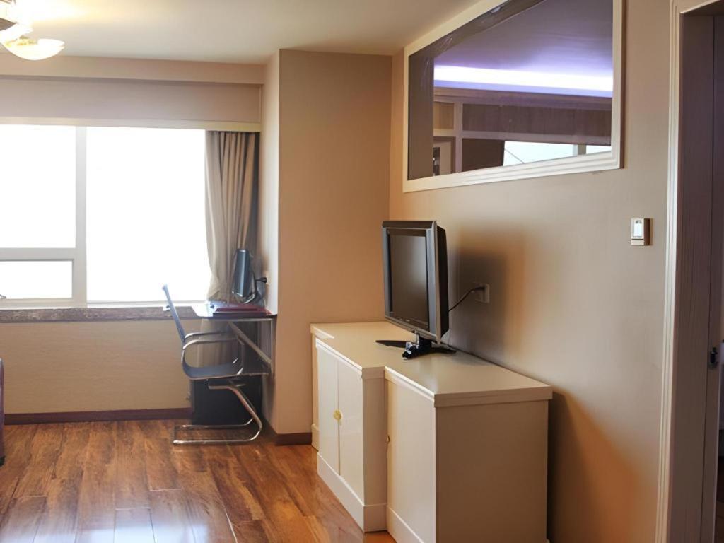 Jinan Yuquan Simpson Hotel Esterno foto