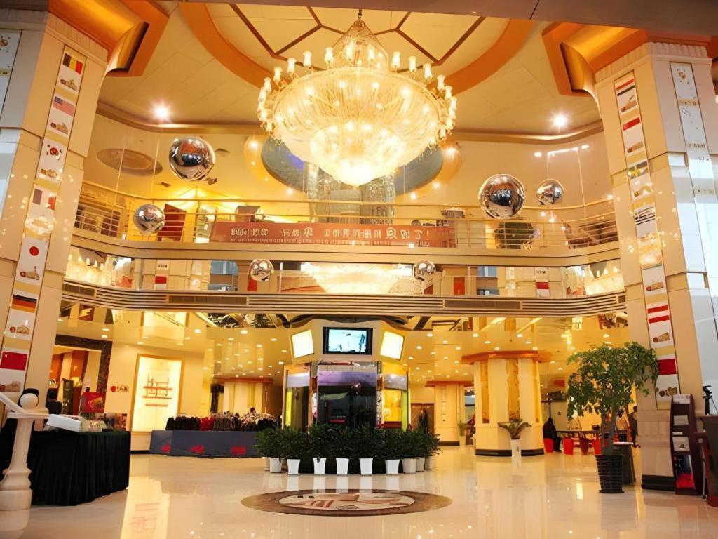 Jinan Yuquan Simpson Hotel Esterno foto