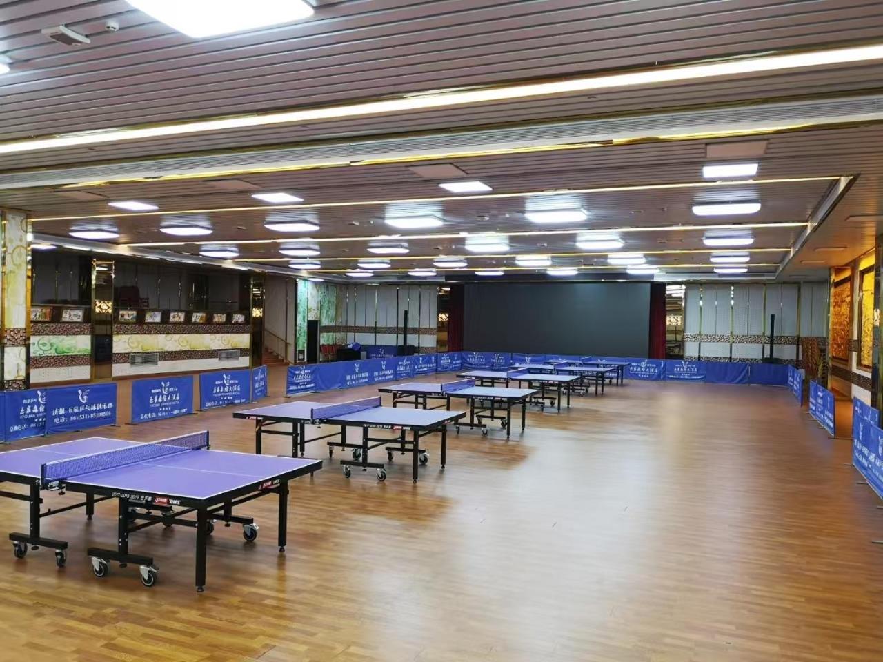 Jinan Yuquan Simpson Hotel Esterno foto