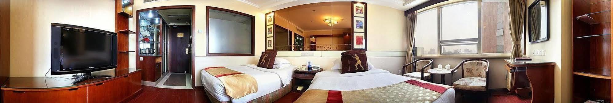 Jinan Yuquan Simpson Hotel Esterno foto