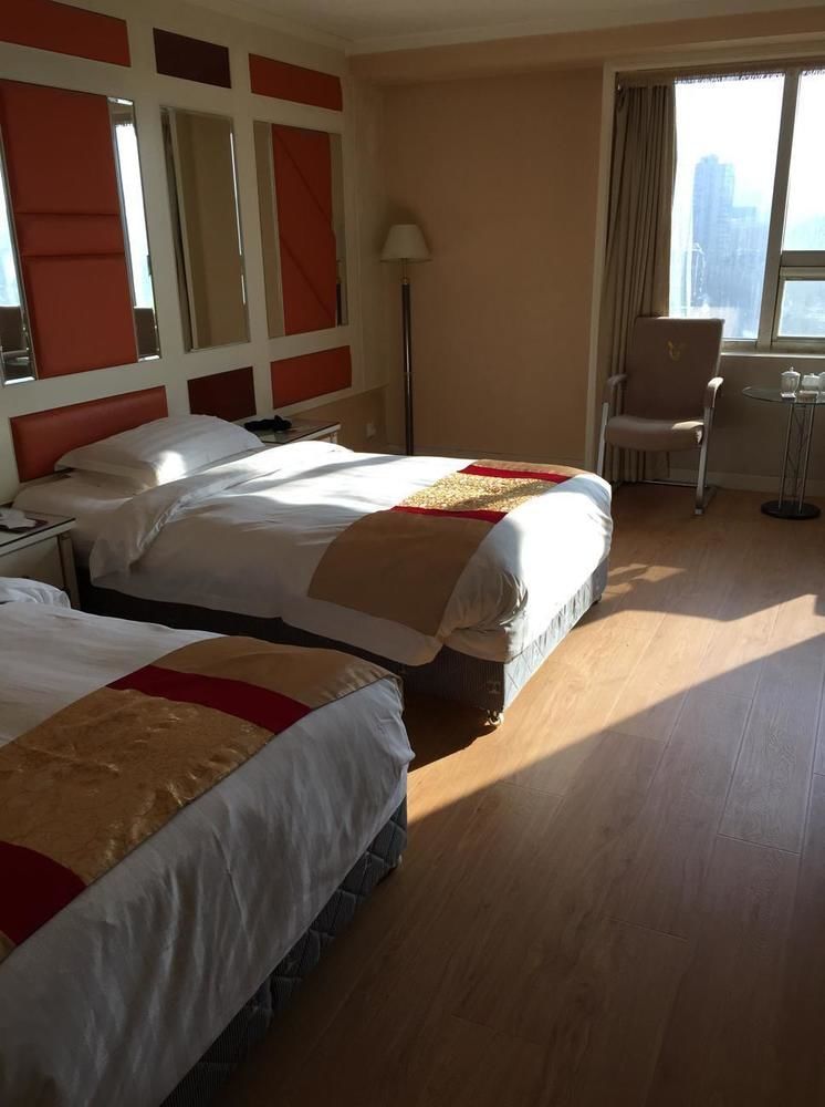 Jinan Yuquan Simpson Hotel Esterno foto
